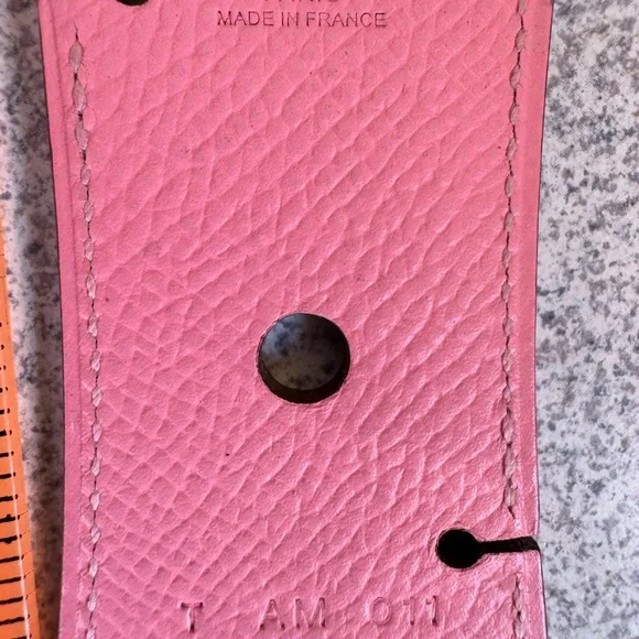 **SOLD**. Hermes earphones cable holder - Picture 2 of 5